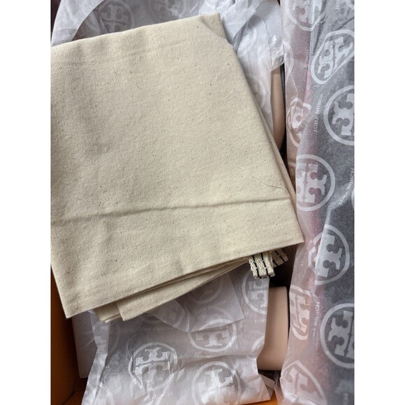 Tory Burch Women’s Cap-Toe Leather Pumps Pink Black Size 10 New in box - Picture 4 of 5